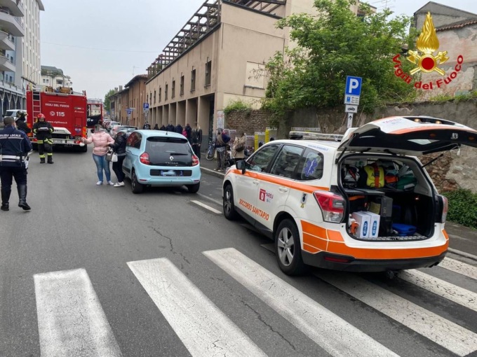 Una donna e un bambino investiti in corso Europa