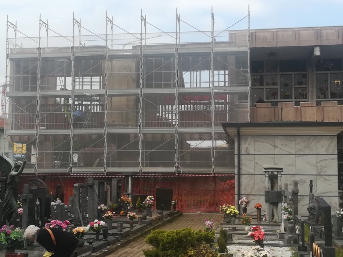 Castellanza, iniziati i lavori per la manutenzione del cimitero comunale