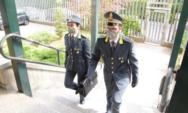 Controlli della Finanza sulle attività comasche: 16 lavoratori in nero trovati