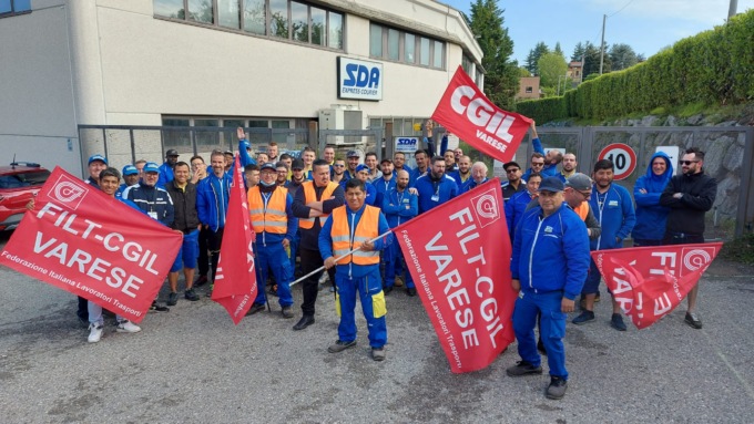 Quarto giorno di sciopero alla SDA di Gazzada