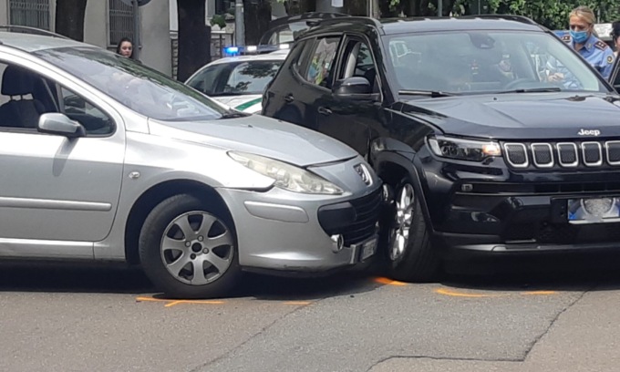 Scontro tra due vetture, quattro feriti a Rescaldina