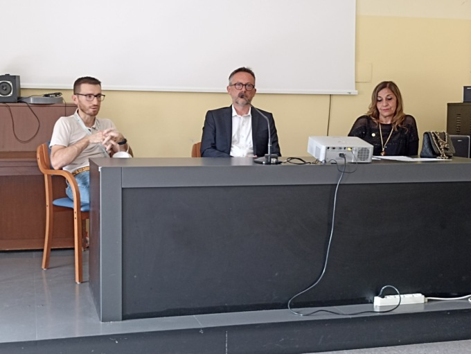 Il Rotary club Laveno-Luino dona una strumentazione all’Ortopedia di Luino