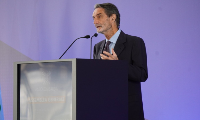 Fontana rassicura: “Per ora nessun razionamento dell’acqua per uso civile”