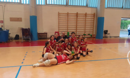 Under 12 Dal Pozzo seconde al Campionato regionale lombardo: un grande risultato per la formazione giovanile di volley
