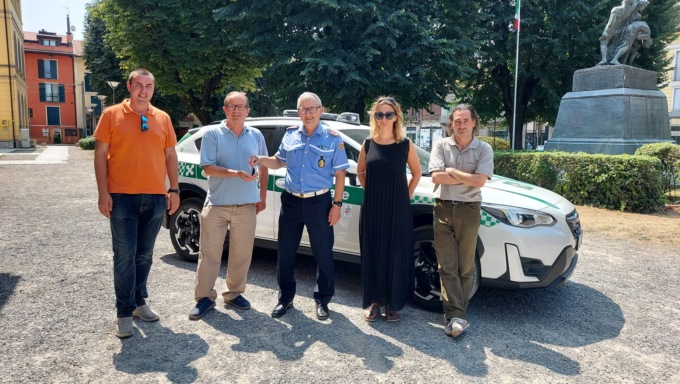 Una nuova auto nel garage della Polizia di Tradate