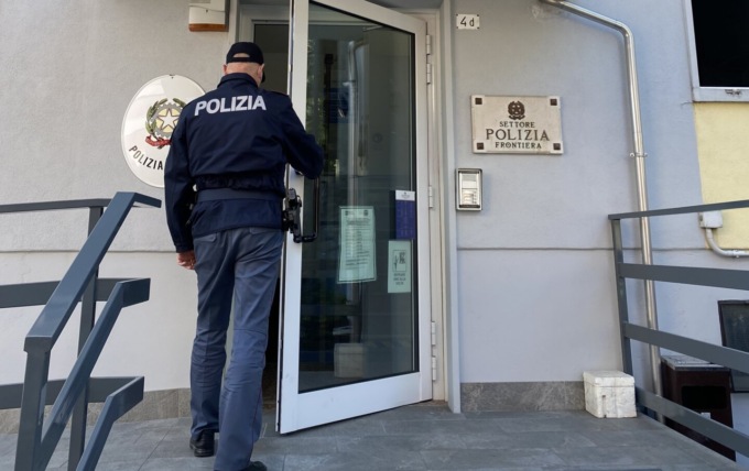 Turista derubata dal telefono in albergo nel Luinese, denunciato un impiegato