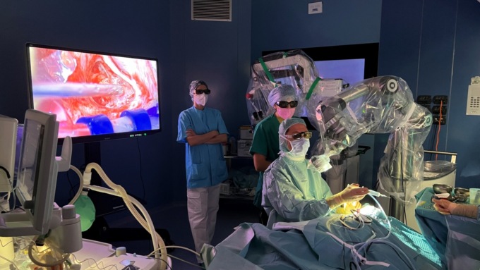 A Varese primo Impianto cocleare bilaterale simultaneo complesso su una bambina con visione esoscopica 3D