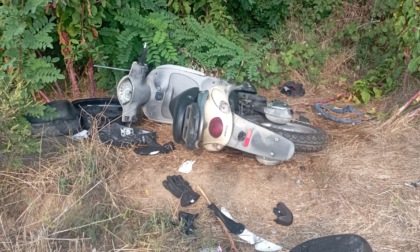 Cislago, la Polizia locale fa rimuovere uno scooter abbandonato