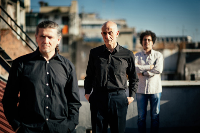 “Eventi in Jazz”: il trio Servillo-Girotto-Mangalavite  omaggia Lucio Dalla
