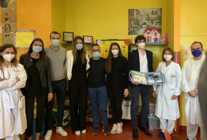 Dallo sport alla donazione: in Pediatria il videolaringoscopio di “Busto Arsizio Aiuta”
