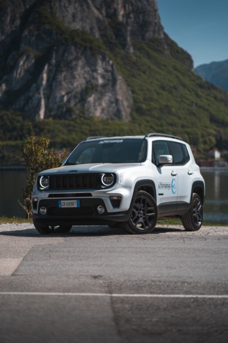 Autotorino porta in piazza la 4xe Week di Jeep