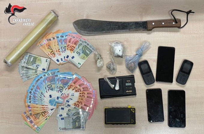 Spaccio nei boschi di Casalzuigno, tre stranieri arrestati