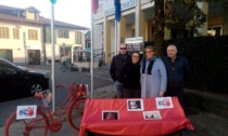 Serata a Origgio contro la violenza sulle donne, a Uboldo una panchina rossa