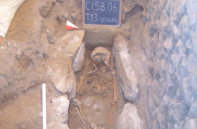 Ucciso a Cittiglio mentre tentava di fuggire… tra i 900 e i 700 anni fa