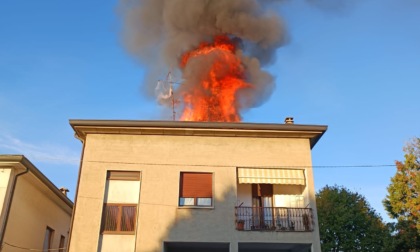 Incendio in una villa a Lazzate, intervengono i Vigili del Fuoco