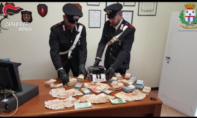 Spaccio take away, accampamenti e machete: sgominata l’associazione dei pusher del Parco delle Groane