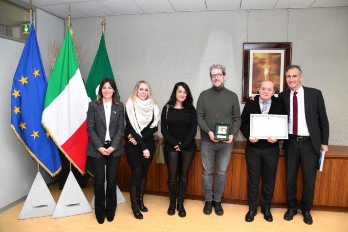 La CiQuadro Cornici di Turate premiata in Regione