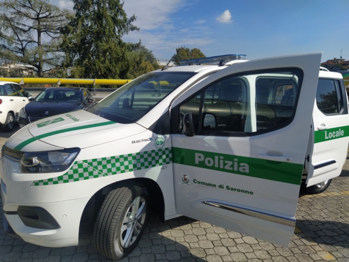 La Polizia di Saronno “a caccia” di un nuovo veicolo ibrido