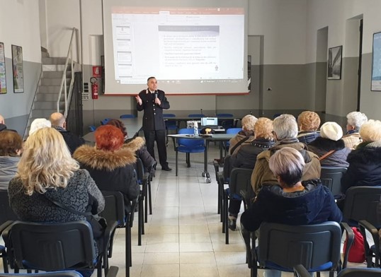 Allarme truffe: i Carabinieri hanno incontrato i cittadini