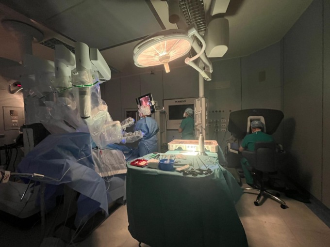 Primo intervento di Chirurgia Bariatrica eseguito con tecnica robotica in ASST Sette Laghi