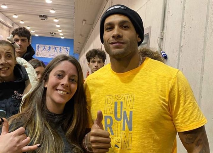 Marcell Jacobs in corsa sulla pista di Saronno