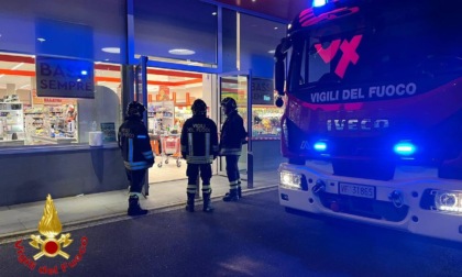 Bruciore agli occhi: ambulanze e VVF al supermercato a Castronno