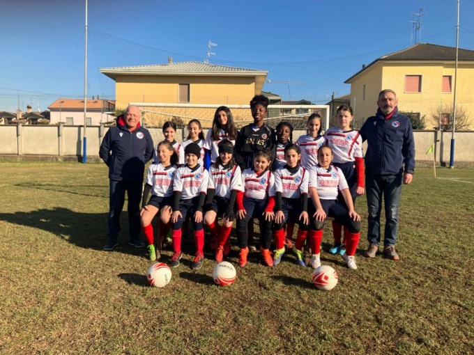Gerenzano, la Salus under 12 vince il campionato di calcio femminile