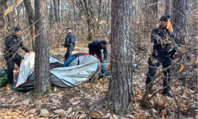Smantellate 12 postazioni dei pusher nel Parco Pineta