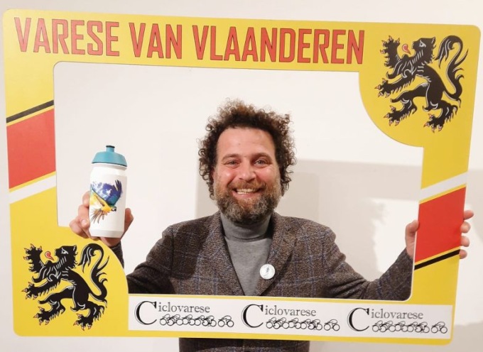 Gemellaggio siglato fra la Varese Van Vlaanderen e la Cicloturistica Michele Scarponi