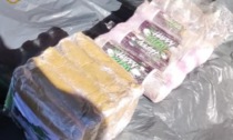 Controlli nel Parco Pineta: quasi un chilo di hashish trovati alla "sbarra"
