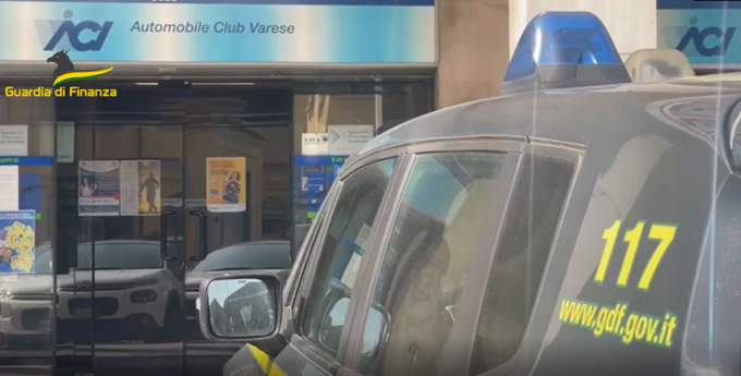 370 veicoli intestati a ditte fittizie per commettere reati: indagate 15 persone
