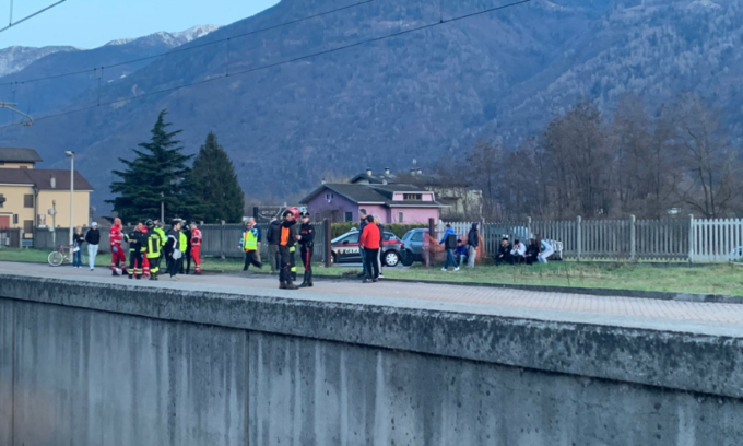 Quindicenni travolti dal treno: una delle vittime è di Gallarate