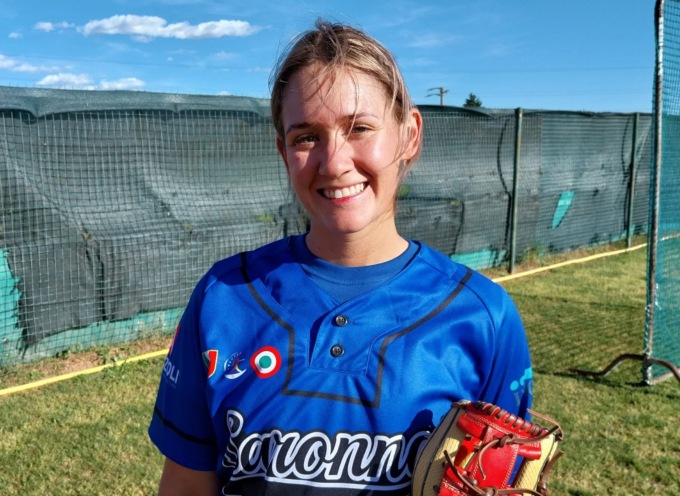 Stephanie Trzcinski è la pitcher straniera della Inox Team Saronno Softball