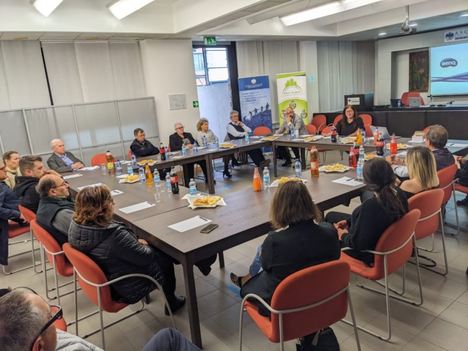 Nel DID Antiche Brughiere “Vetrine Illuminate” contro le serrande abbassate