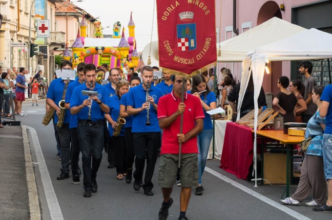 Botteghe aperte accende il paese