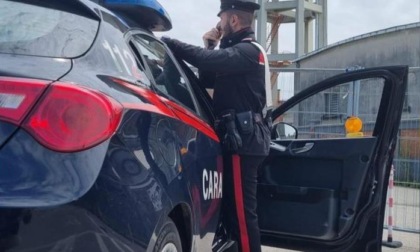 Carabinieri bloccano ladri dopo un inseguimento per le strade di Caronno, due arrestati