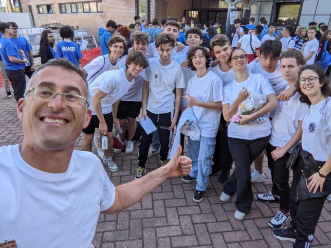 Gerenzano, Kevin brilla ai Giochi matematici; l’orgoglio della comunità