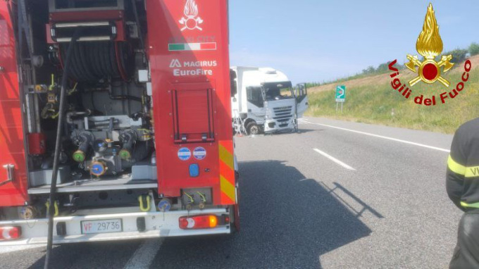 Incidente sull’A36, intervengono i Vigili del fuoco a Lazzate