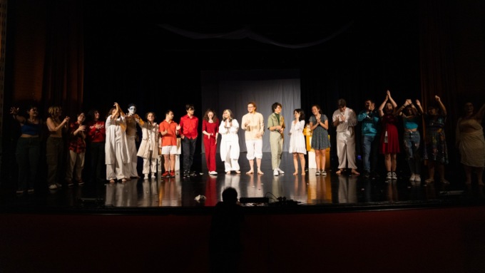 oplà teatro spettacolo adolescenti
