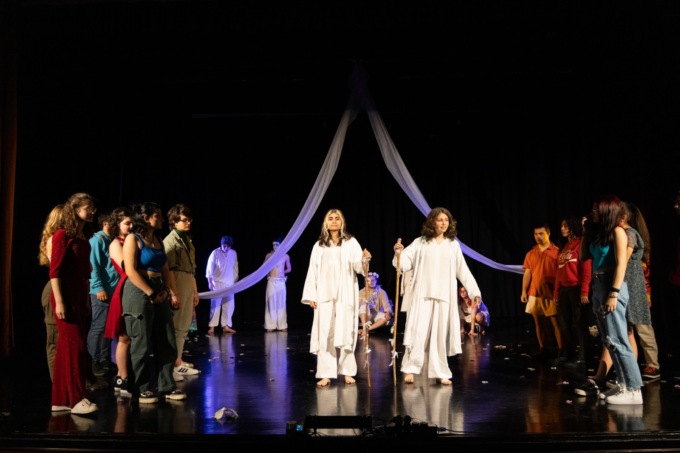 Pienone in teatro per la Tempesta degli adolescenti di Oplà