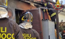 Appartamento in fiamme a Cavaria, pompieri al lavoro