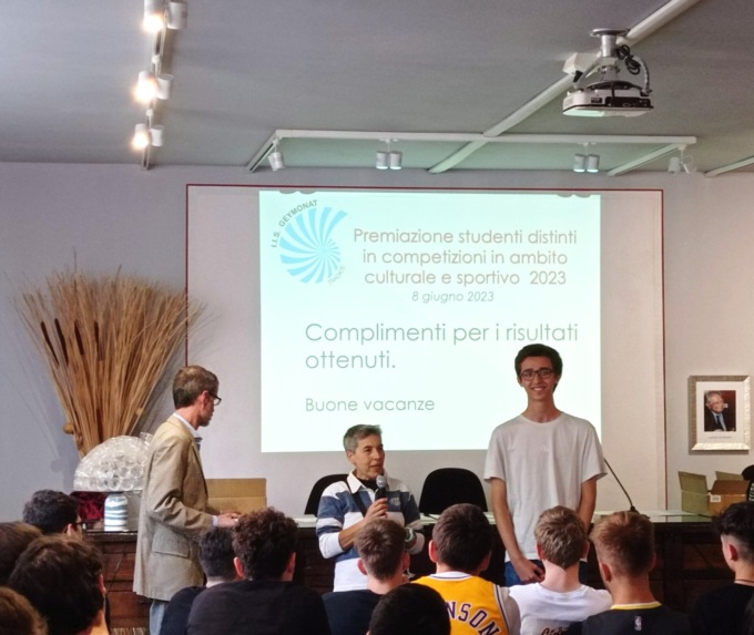 Le premiazioni all'istituto Geymonat di Tradate