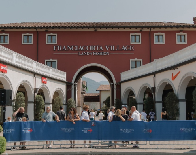 La 1000mille miglia per la prima volta passa dal Franciacorta Village