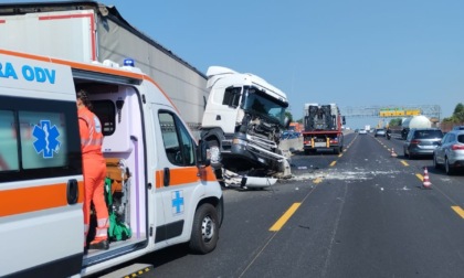 A8: riaperta l'autostrada dopo il maxi incidente