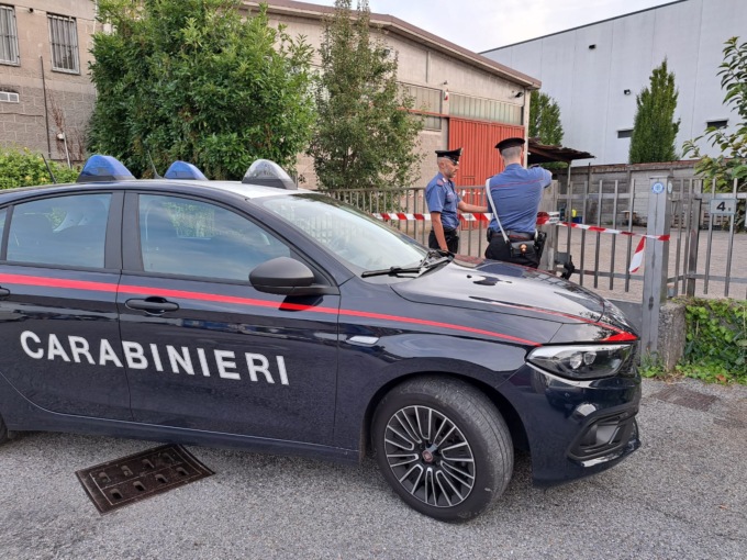 Cinque finiscono in manette: sono accusati di 45 furti di rame e ricettazione