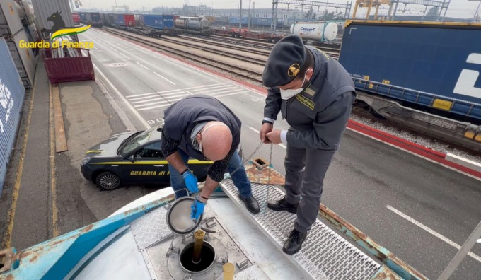Carburanti e trasporto: frode fiscale del valore 1milione e 200mila euro