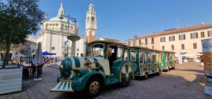 “Cuori in piazza”: un successo di presenze e di solidarietà