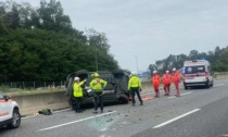 Auto si ribalta in autostrada: morte due persone