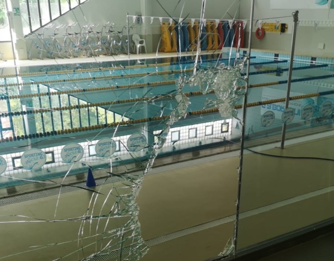 Banda di ladri al centro sportivo: migliaia di euro di danni