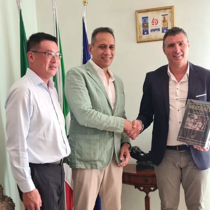 Mozzate, il sindaco Ciccozzi incontra il Como 1907